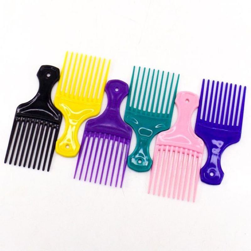 ASSORTED SMALL AFRO COMBS